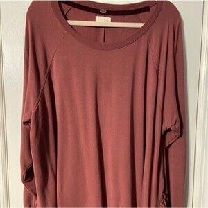 Cupio Lightweight Tunic Top with Side Ruffle Slits